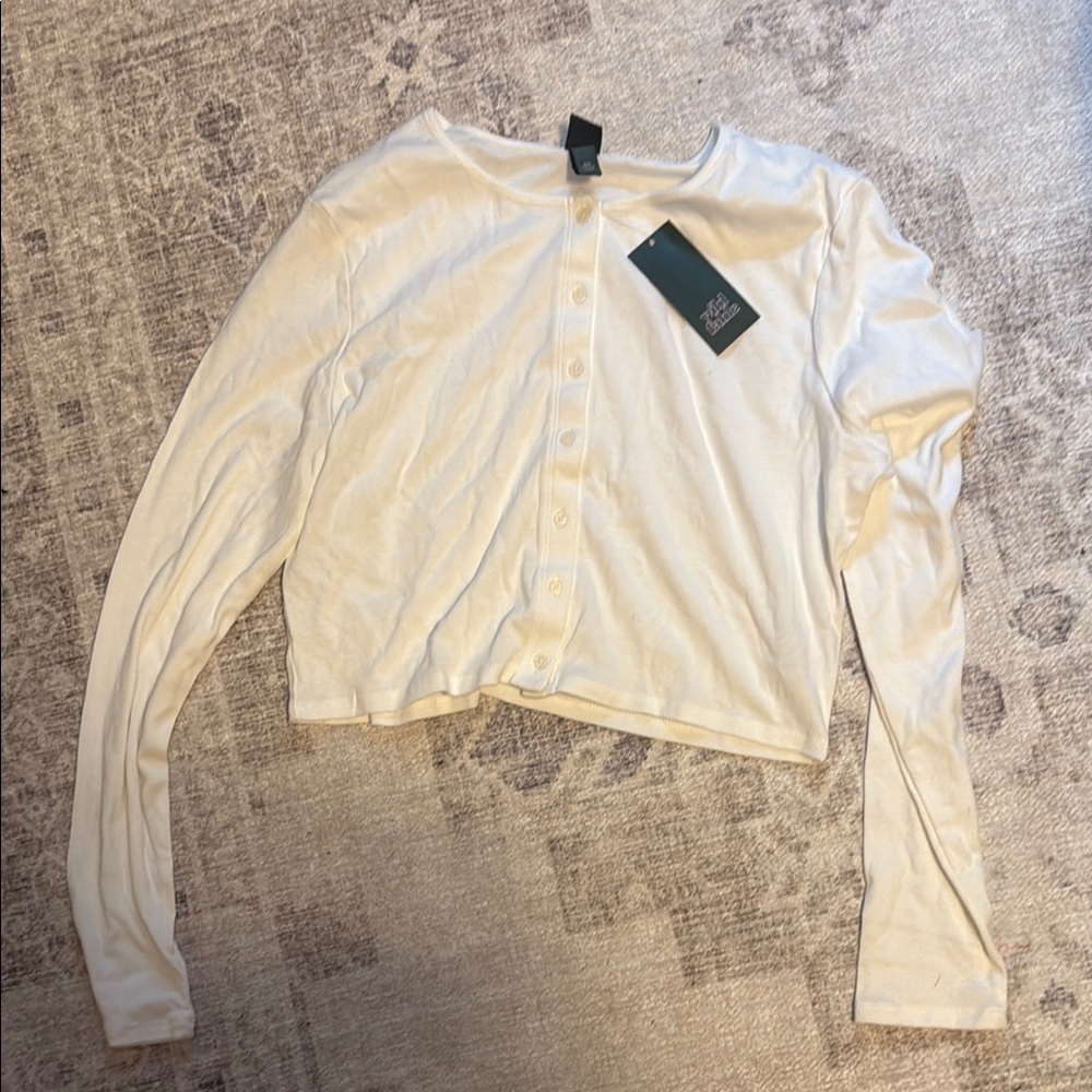 Wild Fable Cream Long Sleeve Cropped Button Down Shirt